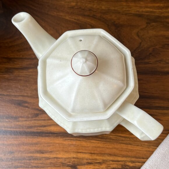 Kensington Staffordshire Ironstone England Teapot - Picture 9 of 15